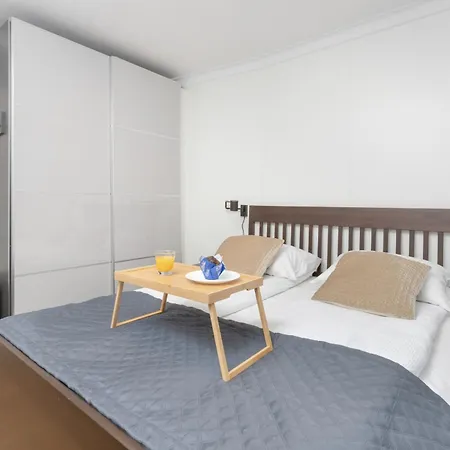 Vacation With Two Balconies By Renters Appartement *